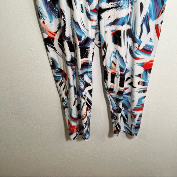 No Boundaries Super Soft Capri Legging White Neon Geometric XXL 19 - Picture 3 of 9